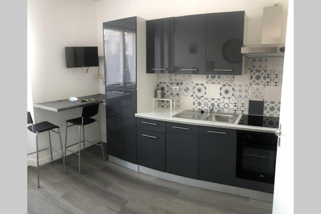Ferienwohnung Yannadal/Studio Cosy Avec Vraie Cuisine A Recouvrance/ Proche Tram/Bus Et Proximite Avec L'Arsenal Brest Exterior foto